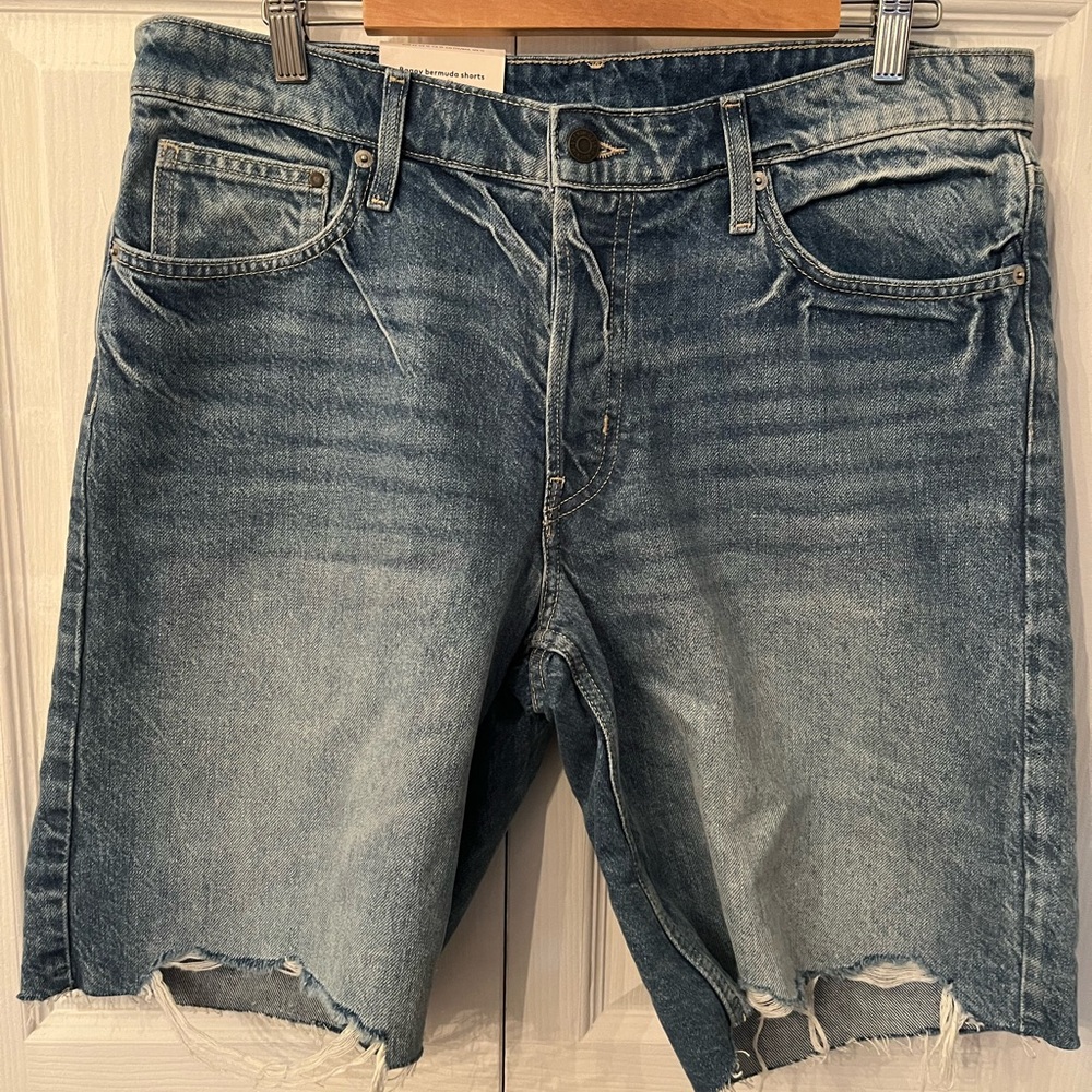 NWT H&M Women’s Bermuda Baggy Denim Shorts 20% Recycled Cotton Size 10